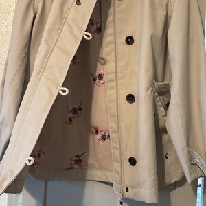 Stylish Beige Women's Jacket